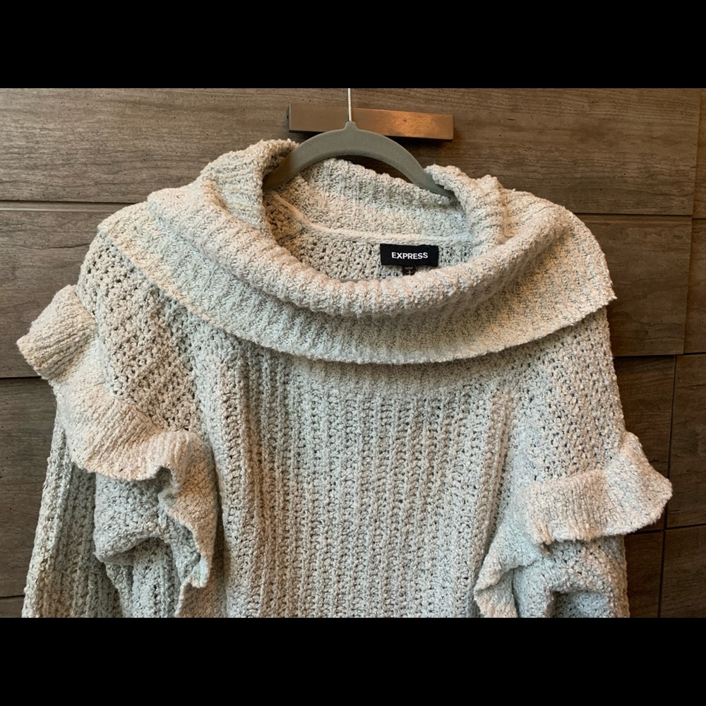 Gray Express Ruffled Sweater - Picture 4 of 4